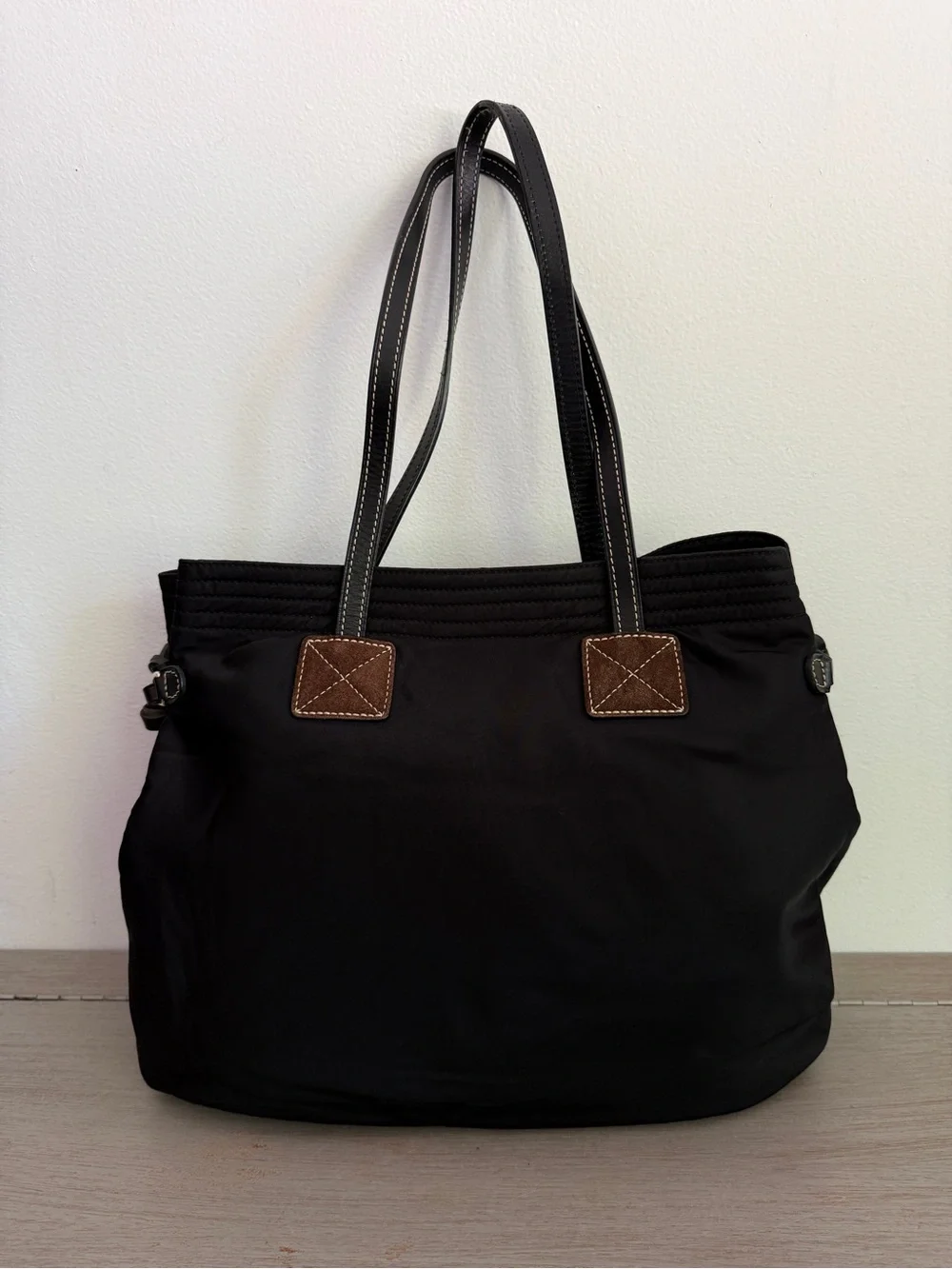 Dooney & Bourke Victoria Black Nylon Shopper Tote Bag Pink Lining Work Satchel